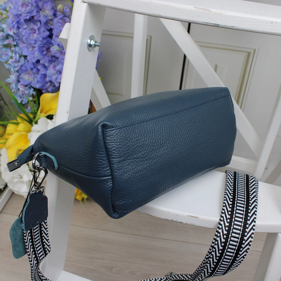 Мініатюрна сумка крос-боді "джинс" зі шкіри для навчання і тусовок